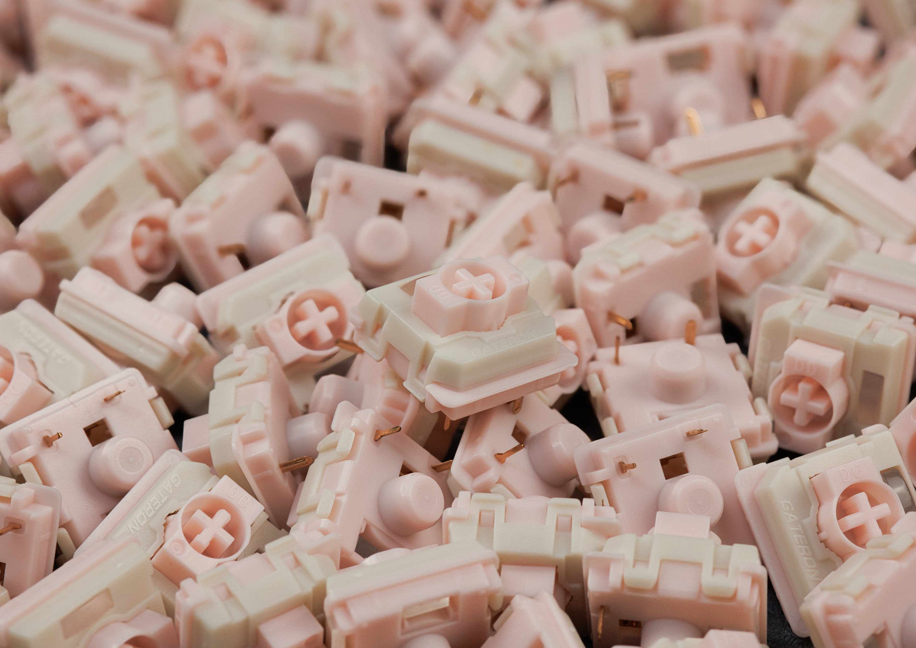 Gateron KS-33 Strawberry Chocolate Linear Low Profile Switches (10 Stück) - MonacoKeys