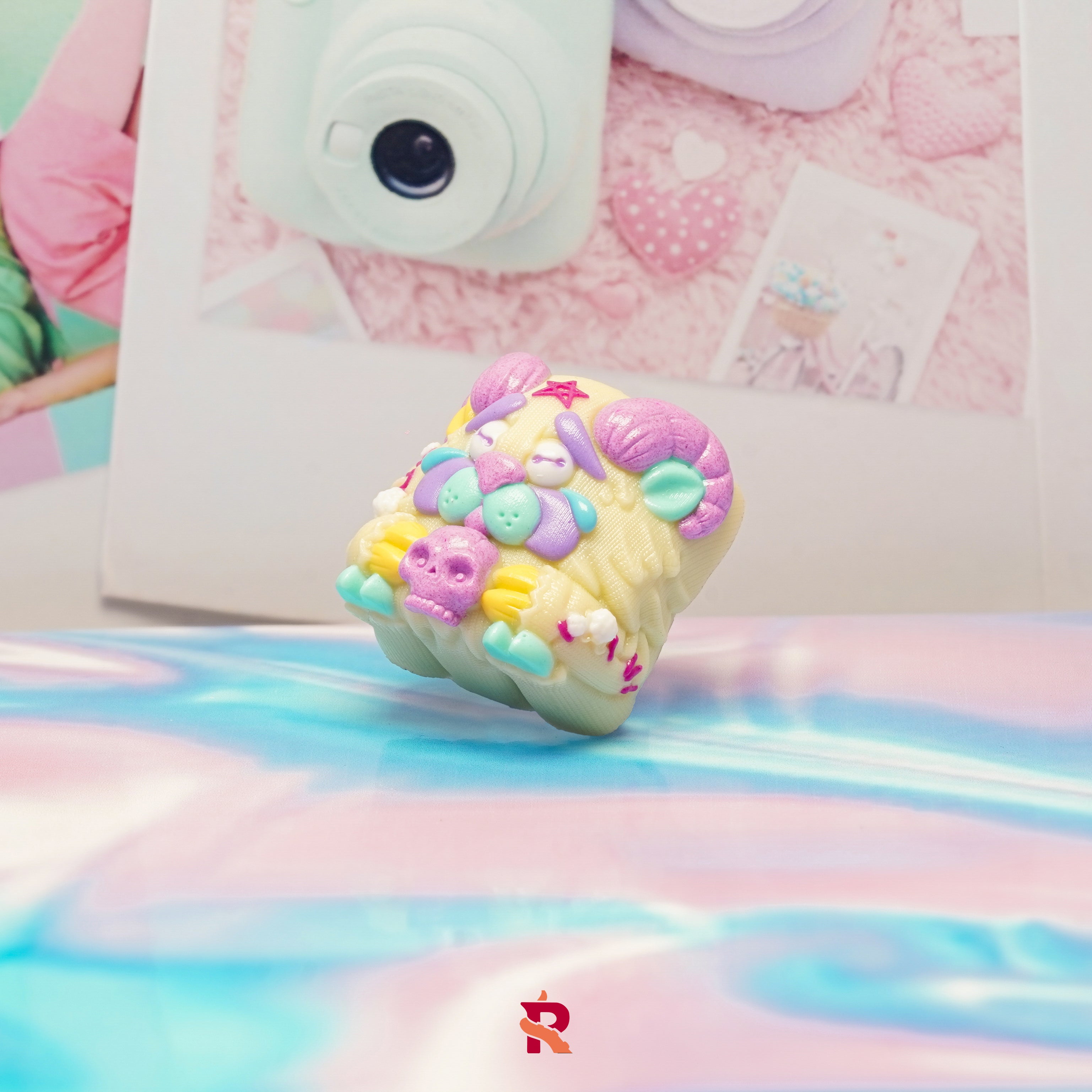 Abandoned Pets Analog Dreams Resin Artisan Keycap - MonacoKeys