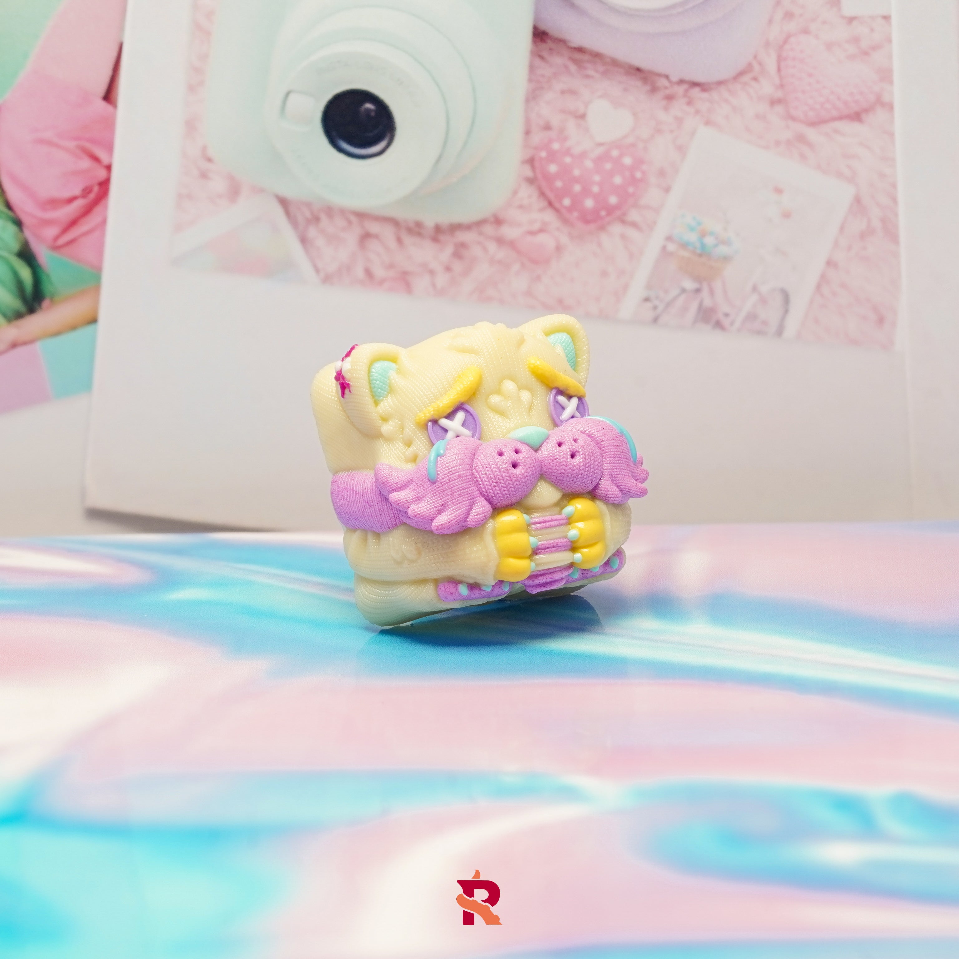 Abandoned Pets Analog Dreams Resin Artisan Keycap - MonacoKeys