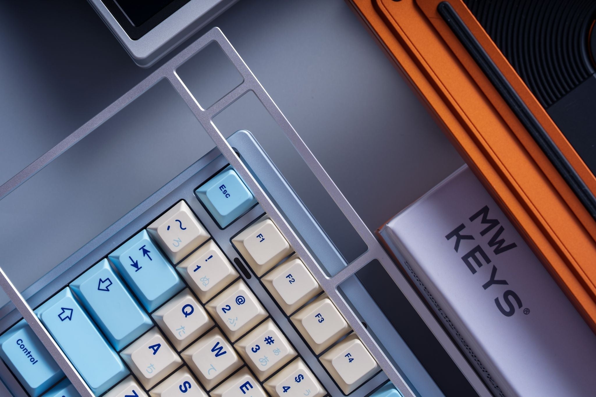 MW Mass80 - The Smartest Keyboard with Interactive Screen - MonacoKeys