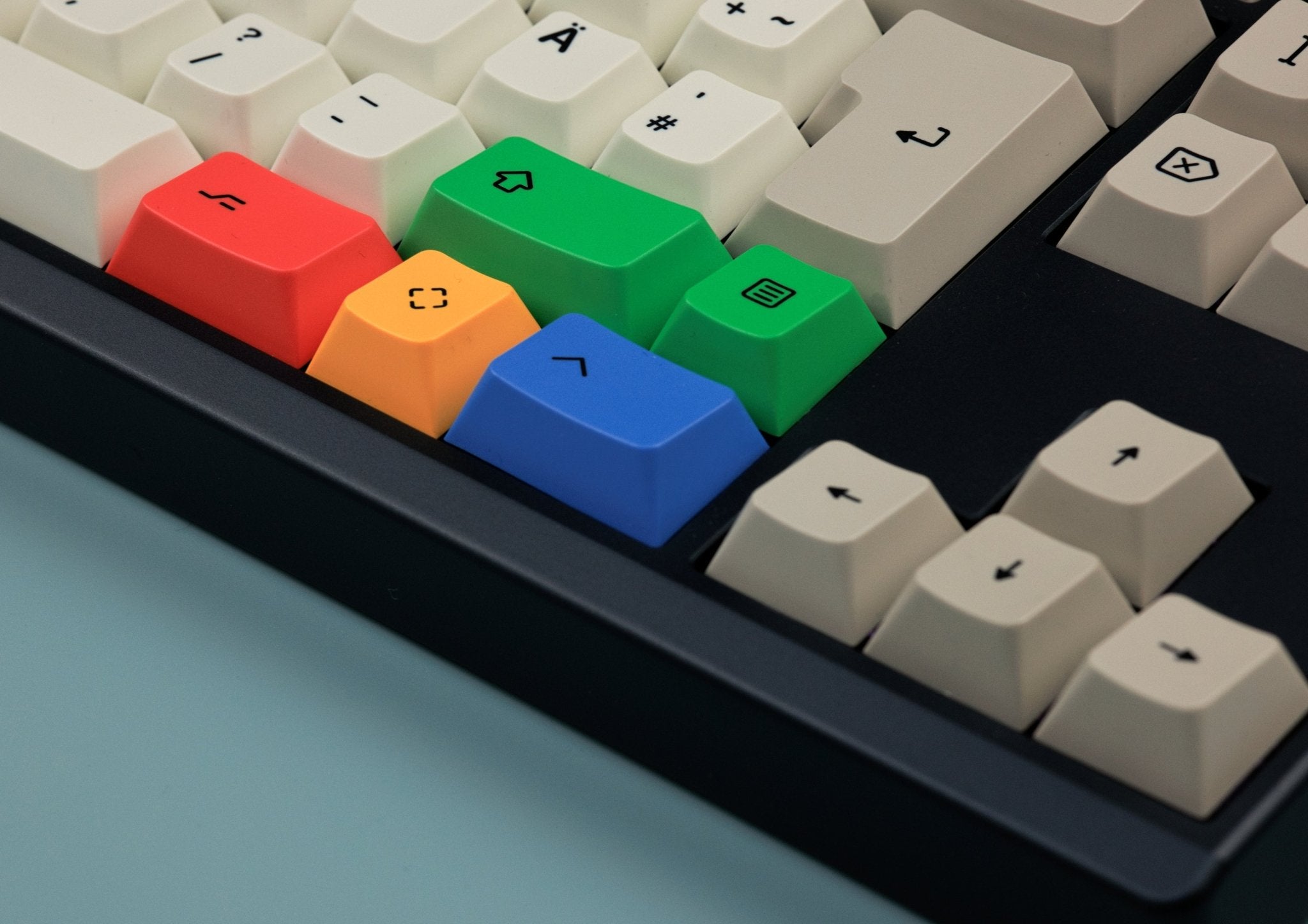 ZoomTKL Dyna - 80% TKL ISO+ANSI Mechanical Aluminium Custom Keyboard Kit - MonacoKeys