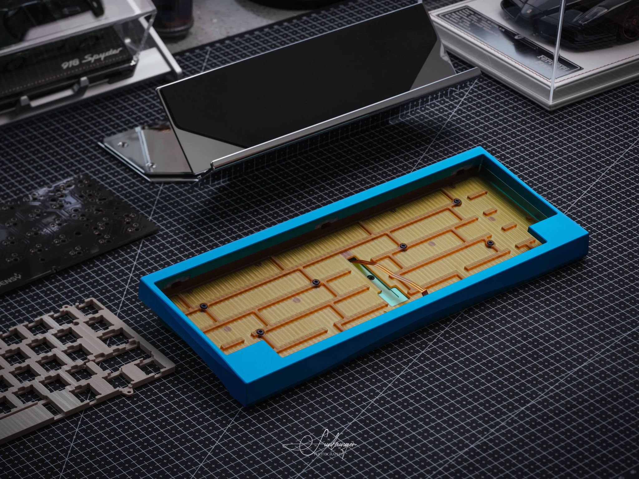 Supernova - 60% Barebone MX/EC Custom Keyboard Kit