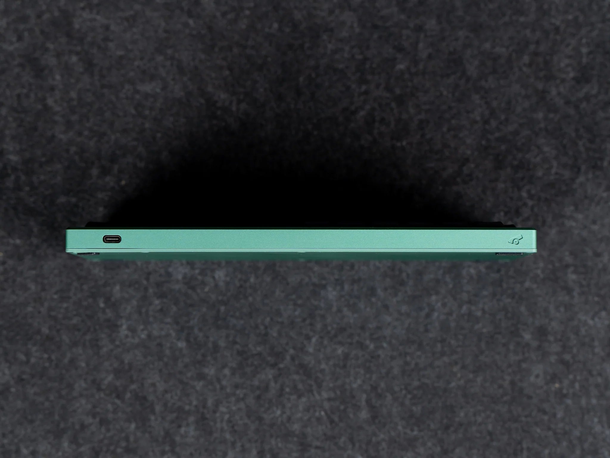 Bullet Train - 40% Low Profile Wireless V4N4G0N Mechanical Keyboard - MonacoKeys
