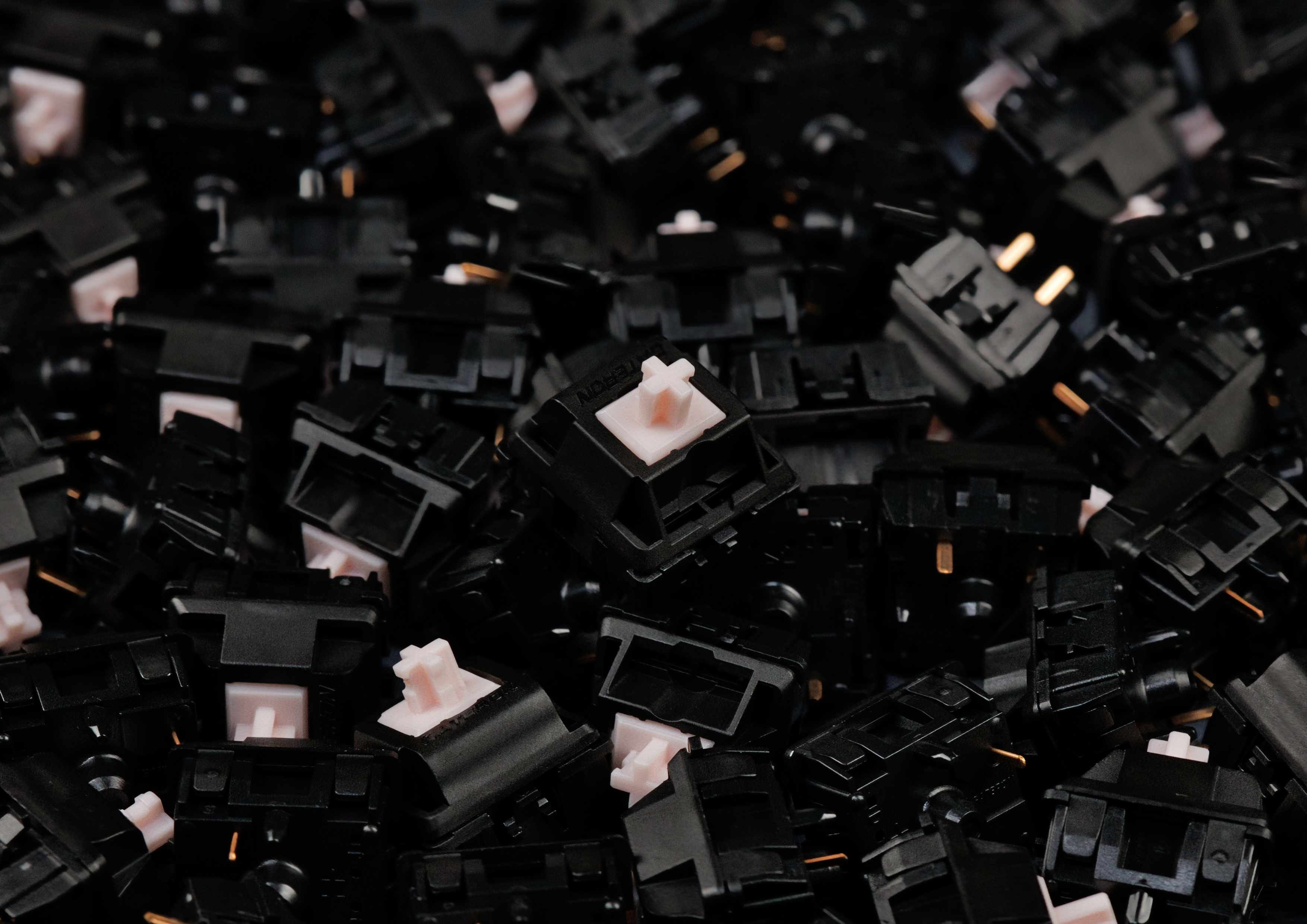 Gateron Oil King Pink Silent Linear Switches (10 Stück) - MonacoKeys