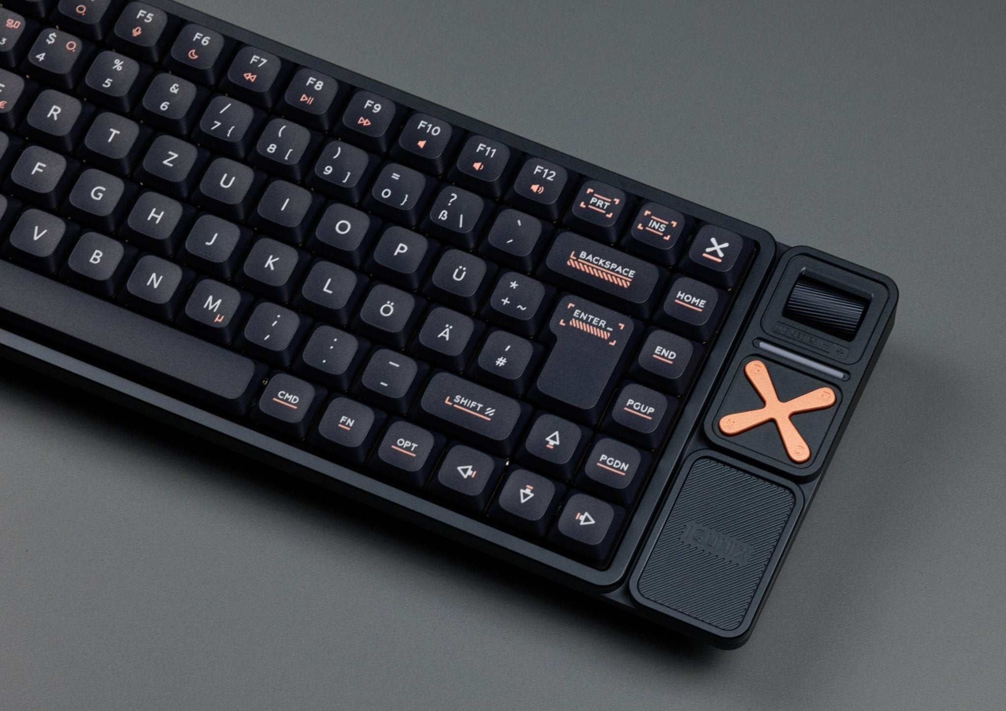 IQUNIX Magi75 - 75% Aluminium Low Profile Wireless Mechanical Keyboard - MonacoKeys