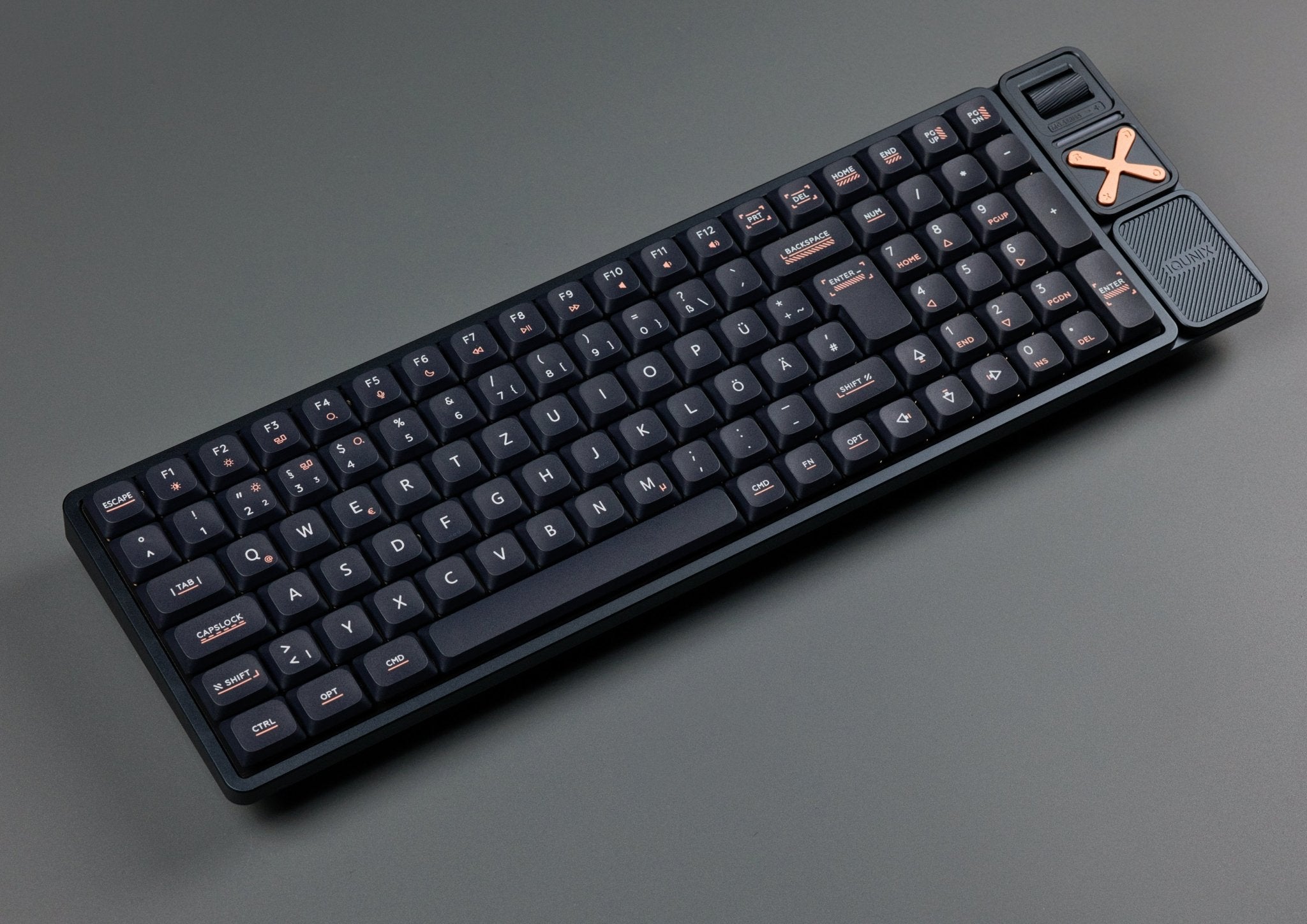 IQUNIX Magi96 - 96% Aluminium Low Profile Wireless Mechanical Keyboard - MonacoKeys
