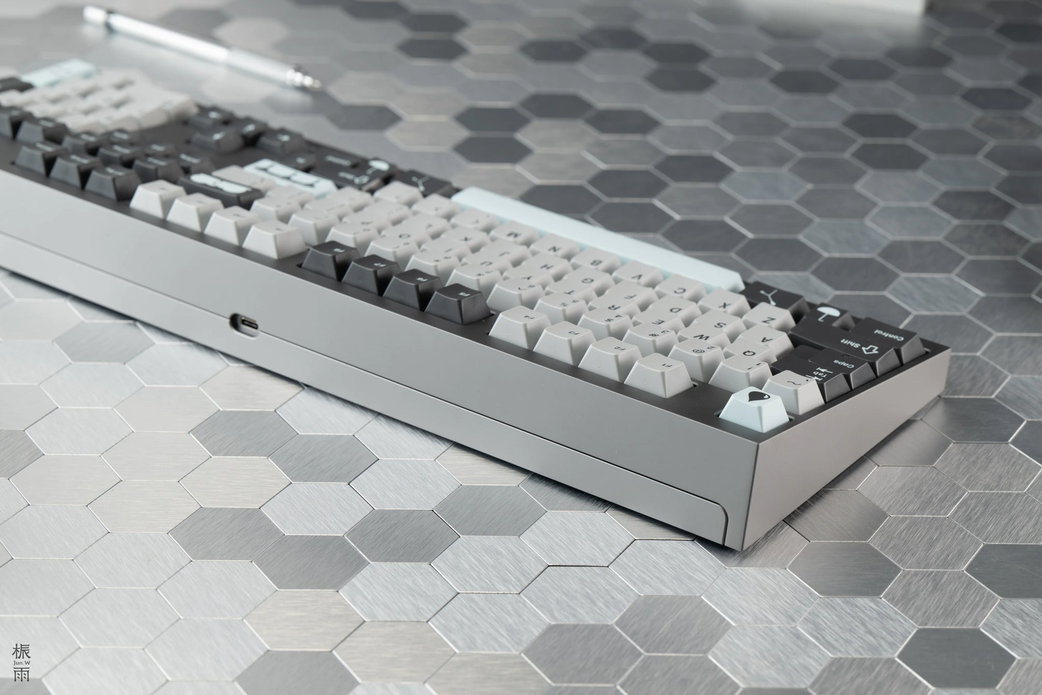 TofuLL - 100% Full Size Mechanical Aluminium Keyboard Kit