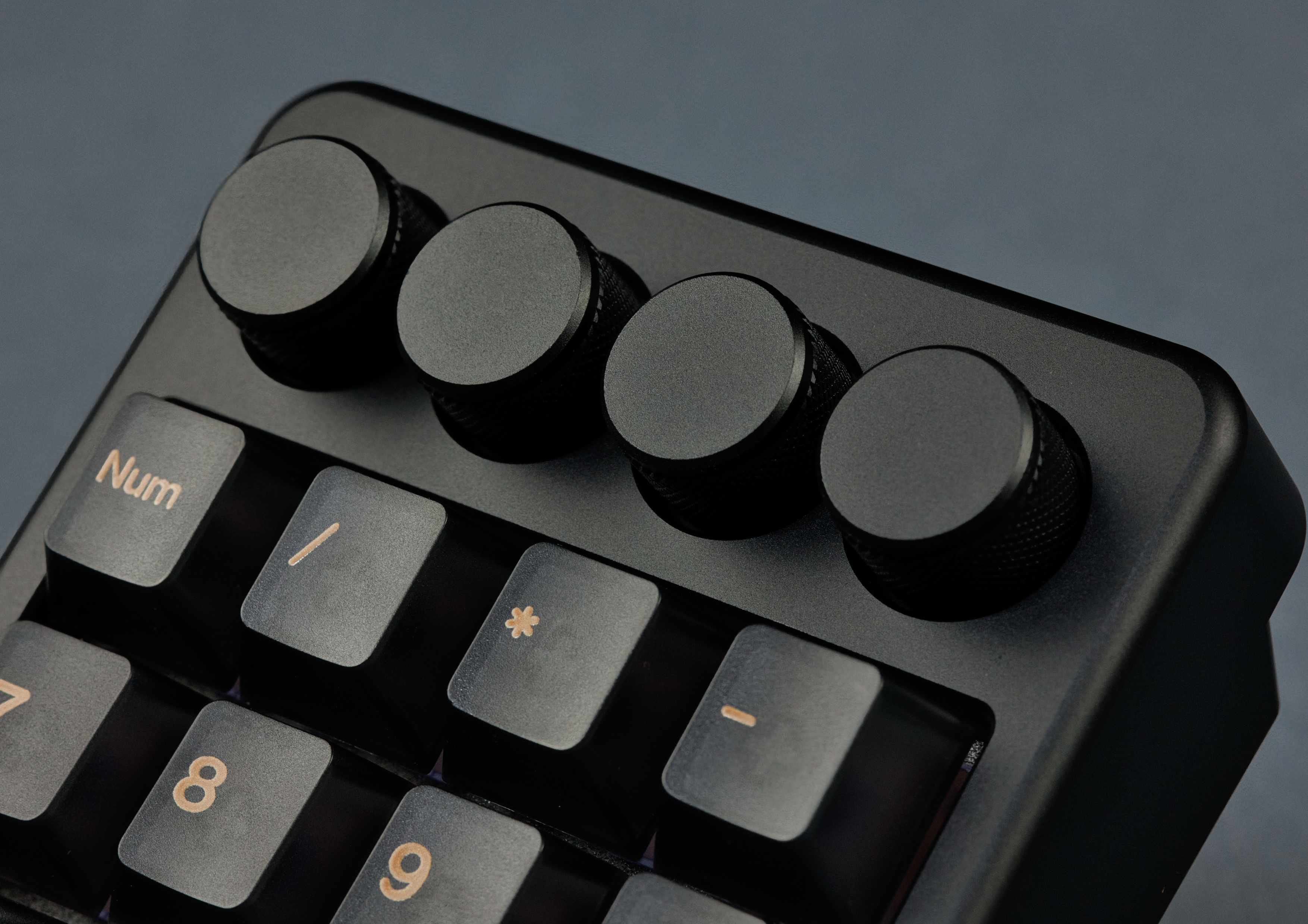 MMD KM21 Ultra - QMK/VIA Wireless Aluminium Macropad Numpad