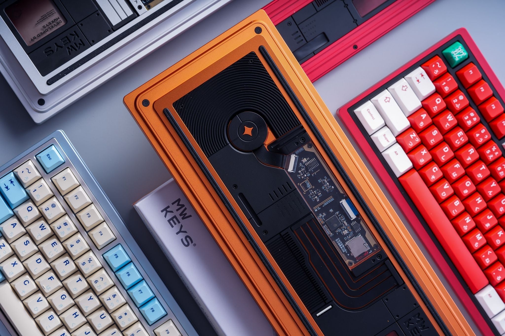 MW Mass80 - The Smartest Keyboard with Interactive Screen - MonacoKeys