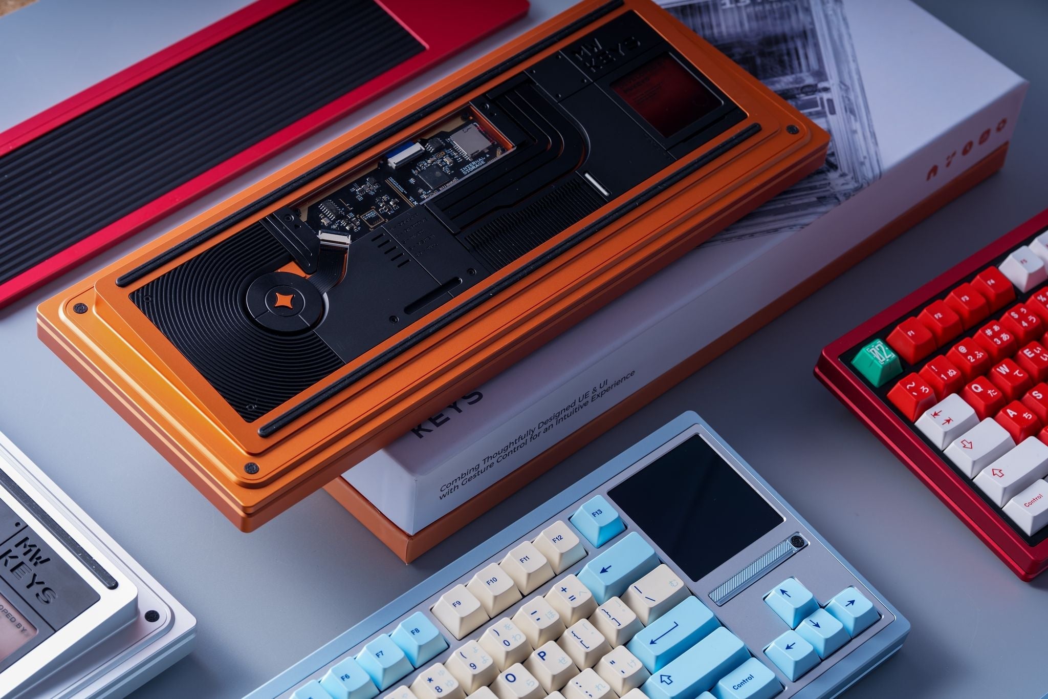 MW Mass80 - The Smartest Keyboard with Interactive Screen - MonacoKeys